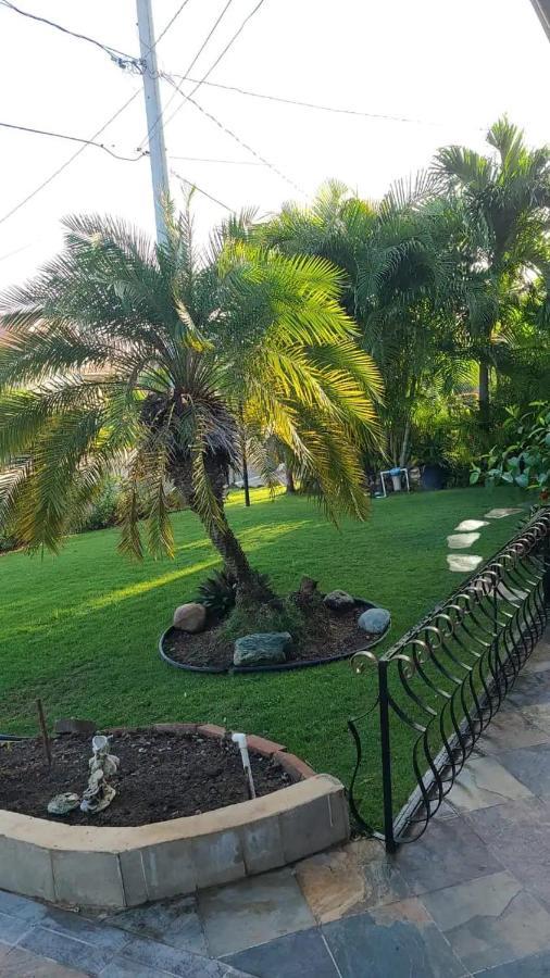 Caribbean Estates, 10 Mins From The Beach, Beautiful Gated Community Portmore Dış mekan fotoğraf