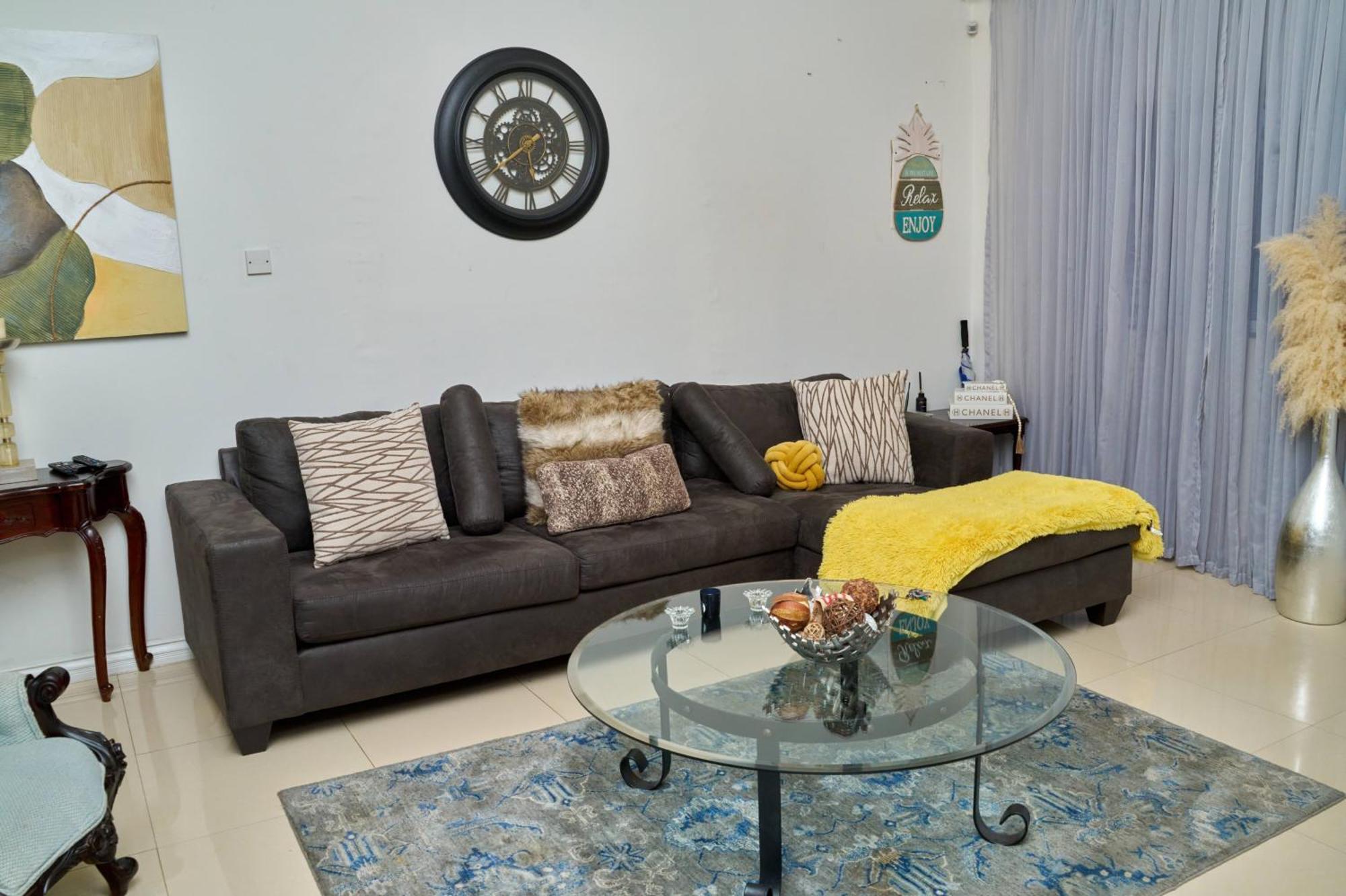 Caribbean Estates, 10 Mins From The Beach, Beautiful Gated Community Portmore Dış mekan fotoğraf